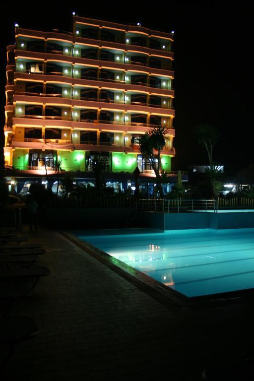 Hotel Bahamas Саранда Экстерьер фото